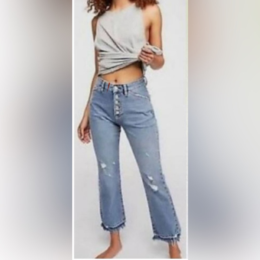 We the Free ~ Distressed Button Fly High Rise Raw Hem Cropped Jeans Size…